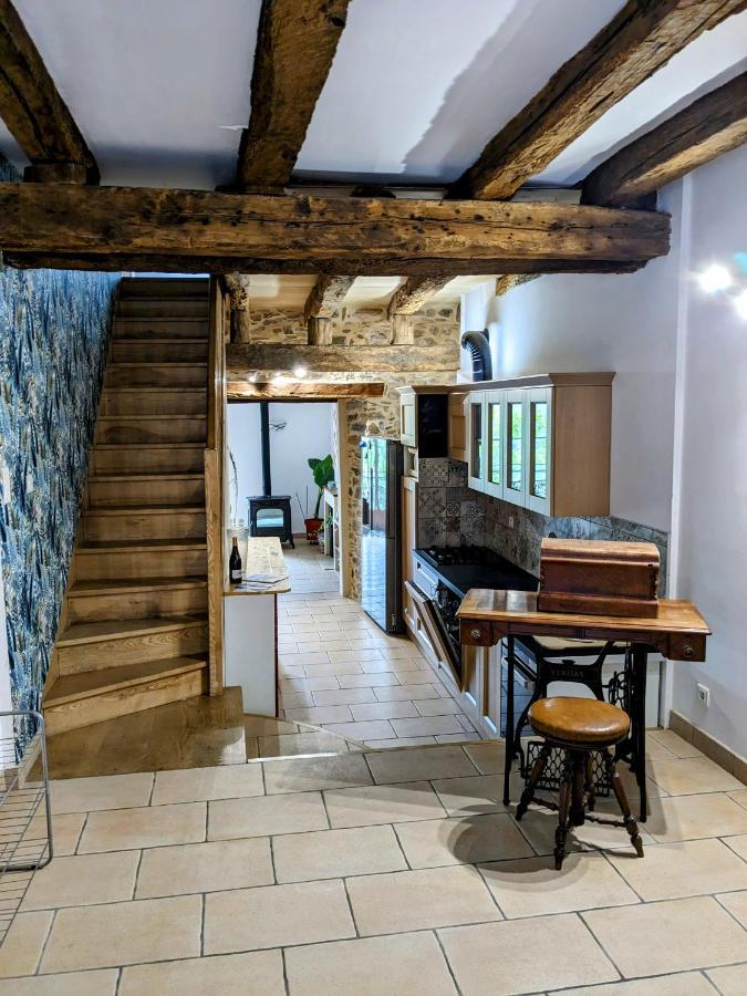 Villa Le Quatorze, Au Coeur De Najac Exterior foto